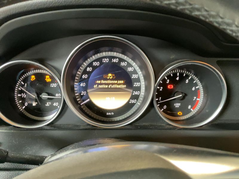 Mercedes-Benz C-Klasse C 180 CGI T BlueEfficiency Classic 2011 – снимка 18