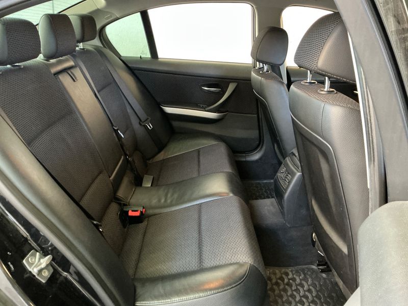 BMW 3er 318d 2010 – снимка 14