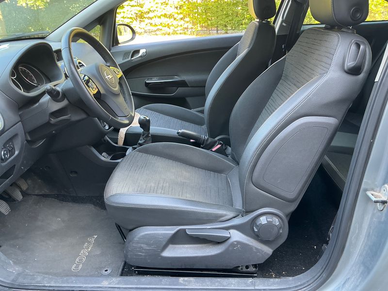 Opel Corsa 1.2 Graphite 2015 – снимка 3