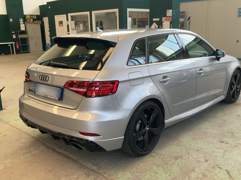 Audi RS 3 Sportback 2.5 TFSI quattro 2018 – снимка 8