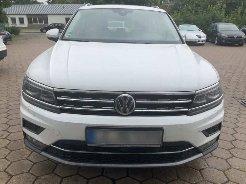 Volkswagen Tiguan 2.0 TDI Highline BlueMotion Tech 2018 – снимка 14
