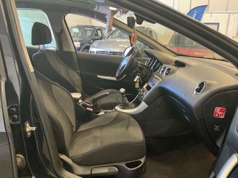 Peugeot 308 1.6 HDi Premium Pack 2008 – снимка 3