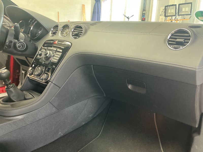 Peugeot RCZ 2.0 HDi Basis 2010 – снимка 25