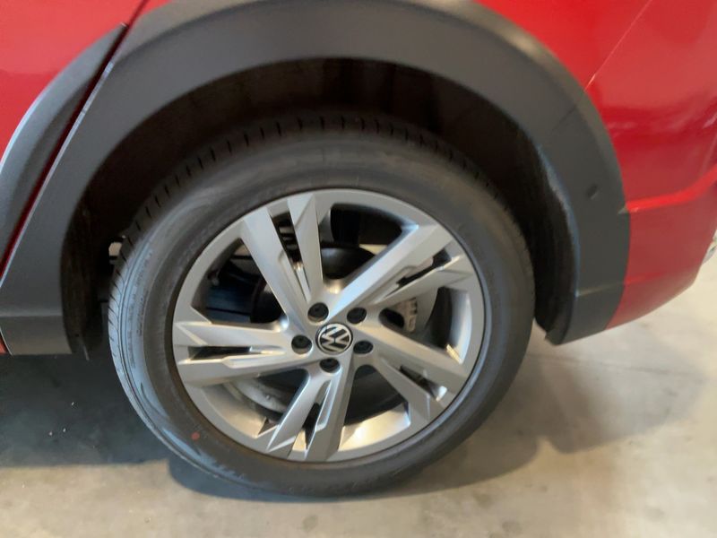 Volkswagen Taigo 1.5 TSI ACT R-Line 2022 – снимка 5