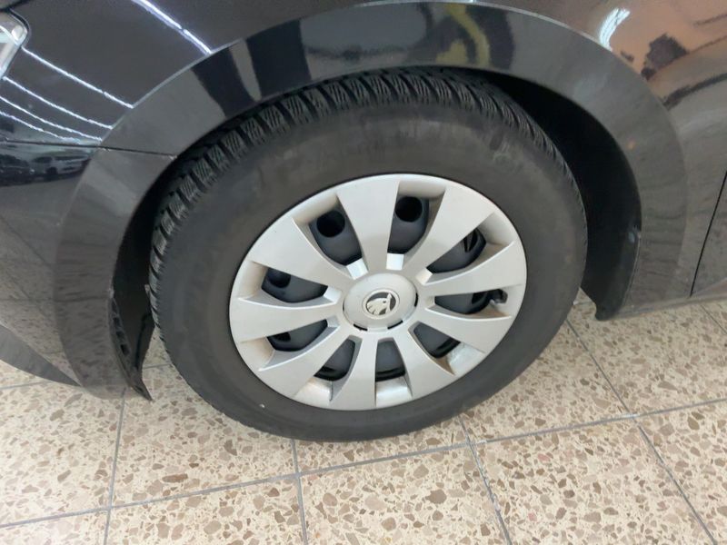 Skoda Superb 2.0 TDI Premium Edition 2019 – снимка 3