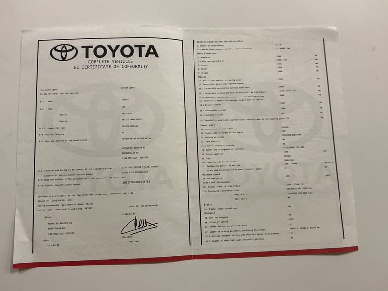 Toyota Avensis 1.8 Comfort 2011 – снимка 6