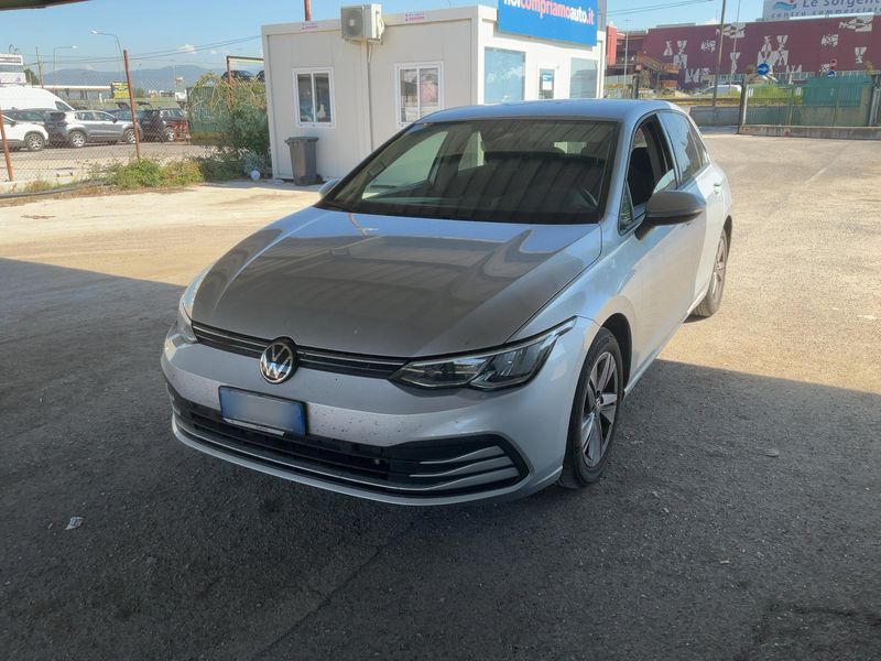 Volkswagen Golf VIII 2.0 TDI Life 2020 – снимка 1