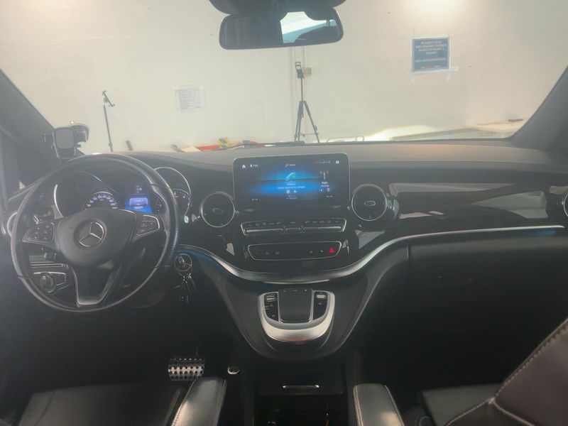 Mercedes-Benz V-Klasse V 250 d AVANTGARDE lang 2022 – снимка 17