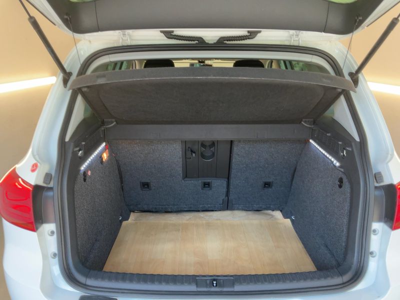 Volkswagen Tiguan 2.0 TDI Lounge Sport & Style BlueMotion Tech 2016 – снимка 15