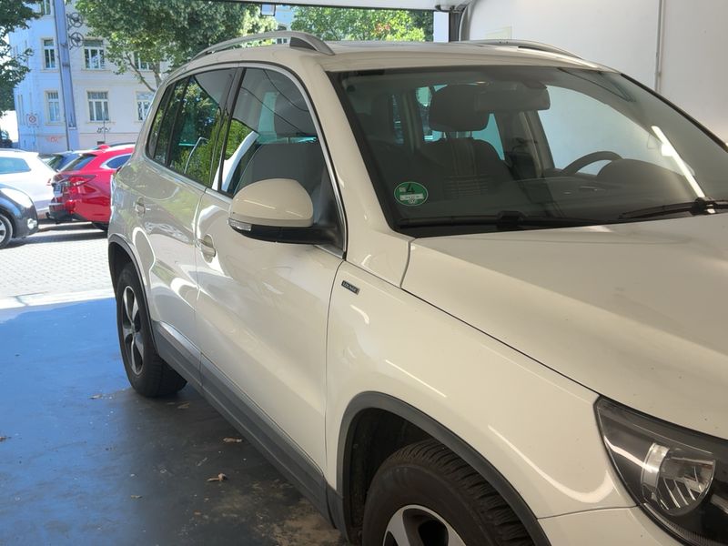 Volkswagen Tiguan 2.0 TDI Lounge Sport & Style BlueMotion Tech 2016 – снимка 12