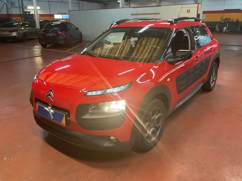 Citroen C4 Cactus 1.6 Blue-HDi Feel 2015 – снимка 1