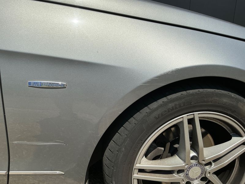 Mercedes-Benz E-Klasse E 200 CDI T BlueEfficiency Avantgarde 2011 – снимка 23