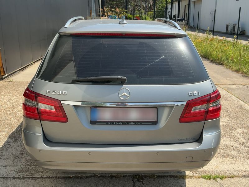 Mercedes-Benz E-Klasse E 200 CDI T BlueEfficiency Avantgarde 2011 – снимка 7