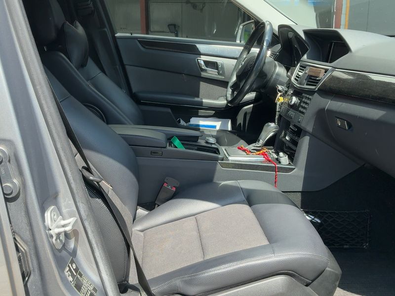 Mercedes-Benz E-Klasse E 200 CDI T BlueEfficiency Avantgarde 2011 – снимка 16