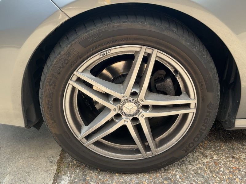 Mercedes-Benz E-Klasse E 200 CDI T BlueEfficiency Avantgarde 2011 – снимка 3