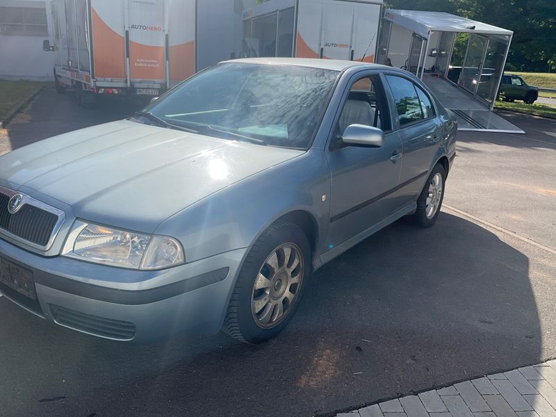 Skoda Octavia 1.6 Style 2004 – снимка 1