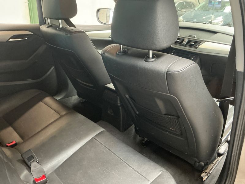 BMW X1 sDrive 18d 2011 – снимка 29