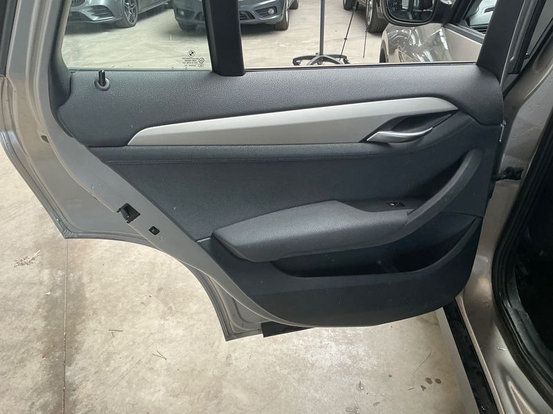 BMW X1 sDrive 18d 2011 – снимка 33
