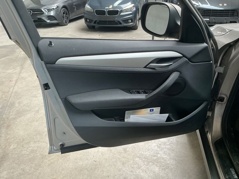 BMW X1 sDrive 18d 2011 – снимка 34