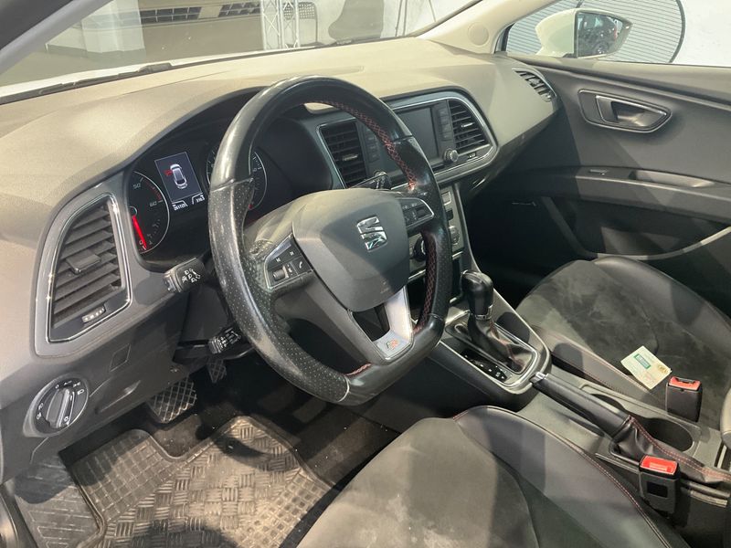 Seat Leon 2.0 TDI FR 2016 – снимка 32