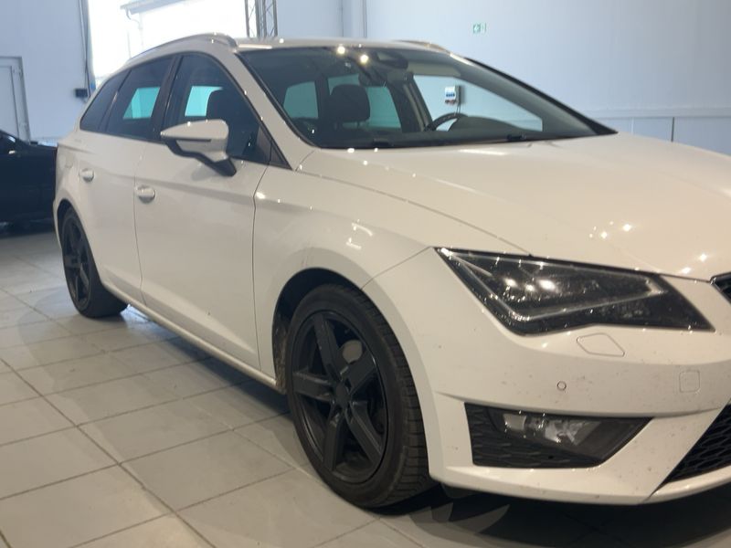 Seat Leon 2.0 TDI FR 2016 – снимка 12