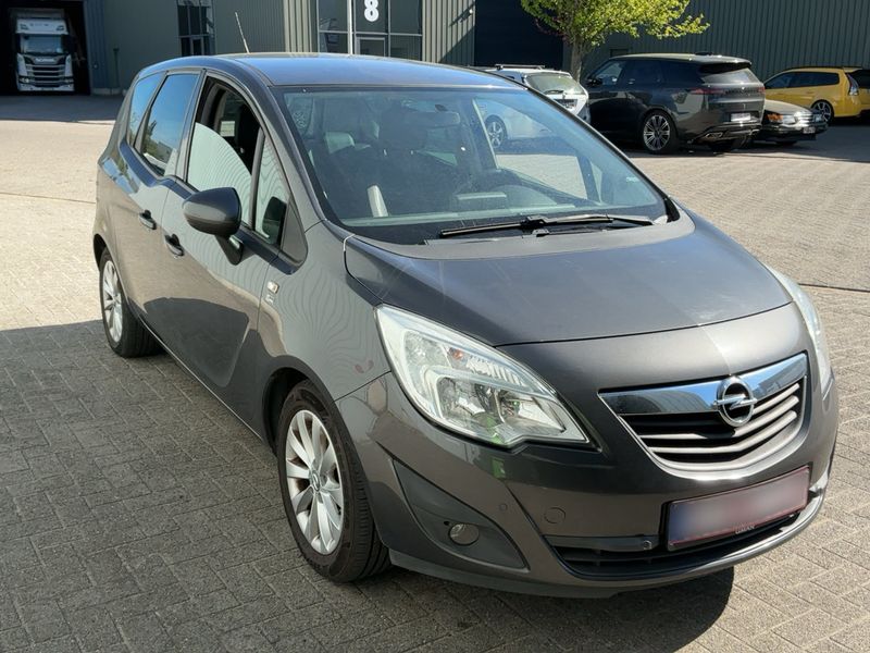 Opel Meriva 1.7 CDTI 150 Jahre Opel 2013 – снимка 12