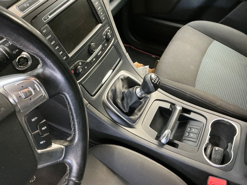 Ford Galaxy 2.0 TDCi Business Edition 2015 – снимка 31