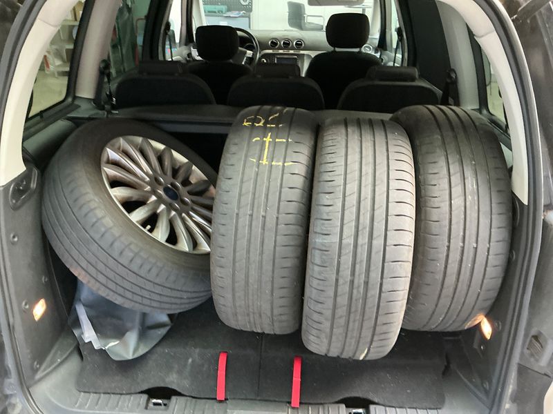 Ford Galaxy 2.0 TDCi Business Edition 2015 – снимка 15