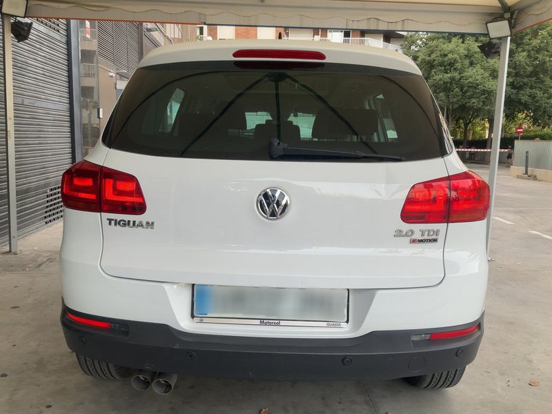 Volkswagen Tiguan 2.0 TDI Sport 4Motion BlueMotion Tech 2015 – снимка 7