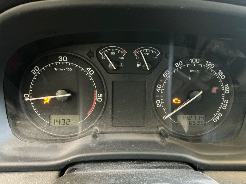 Skoda Octavia 1.9 TDI Tour 2005 – снимка 4