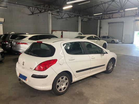 Peugeot 308 1.6 HDi Active 2010 – снимка 2