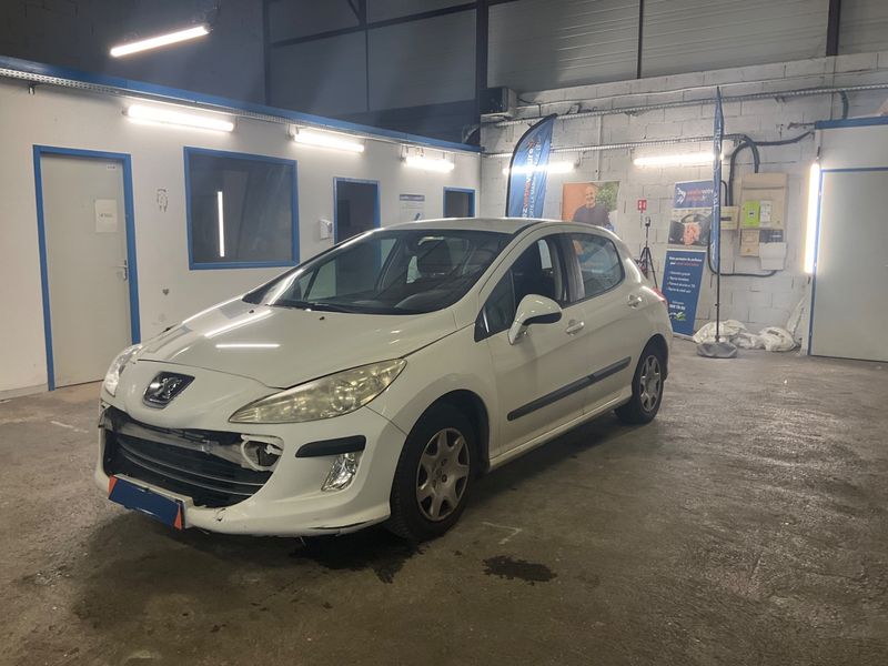 Peugeot 308 1.6 HDi Active 2010 – снимка 1