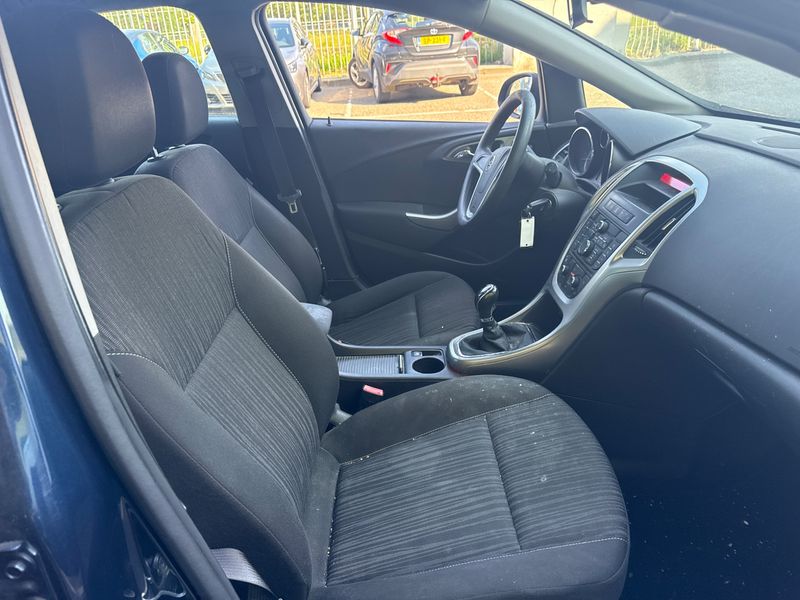 Opel Astra 1.6 Edition 2010 – снимка 3
