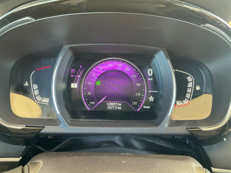 Renault Espace 1.6 dCi Energy Zen 2017 – снимка 18