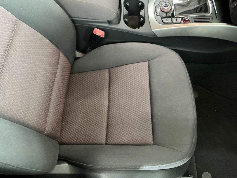 Audi Q5 2.0 TFSI quattro 2009 – снимка 33