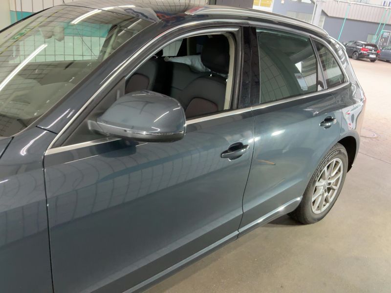 Audi Q5 2.0 TFSI quattro 2009 – снимка 4