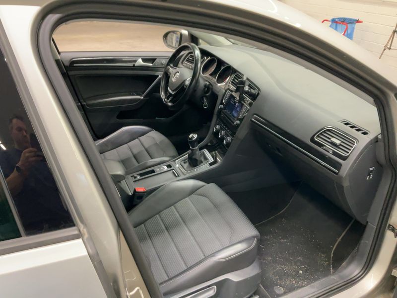 Volkswagen Golf VII 1.4 TSI Highline BlueMotion Tech 2015 – снимка 17
