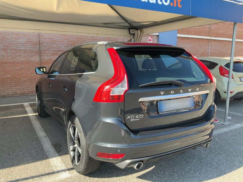 Volvo XC60 2.0 D4 R-Design 2WD 2017 – снимка 6