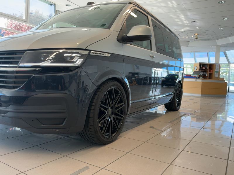 Volkswagen T6 California 2.0 TDI Beach Camper FWD 2023 – снимка 2