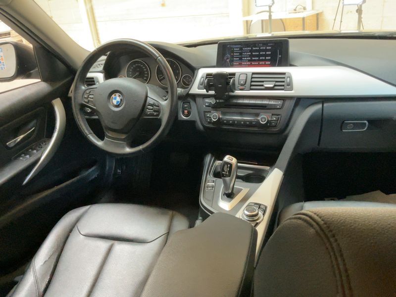 BMW 3er 318d 2013 – снимка 17