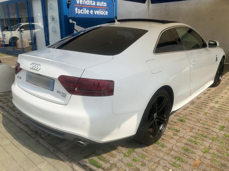 Audi A5 3.0 V6 TDI quattro 2010 – снимка 8