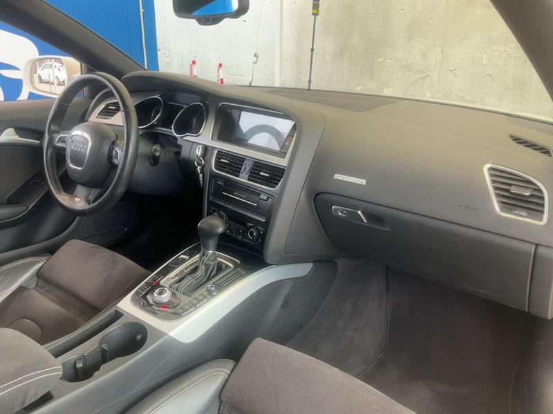 Audi A5 3.0 V6 TDI quattro 2010 – снимка 17