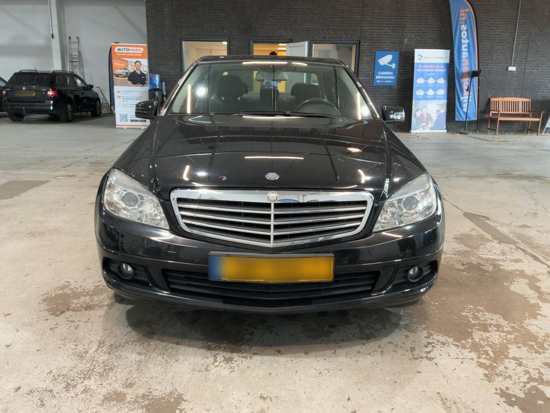 Mercedes-Benz C-Klasse C 180 CGI BlueEfficiency Classic 2010 – снимка 14
