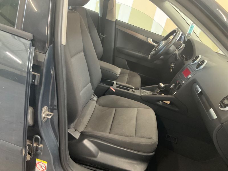 Audi A3 Sportback 1.6 TDI Business line 2012 – снимка 3