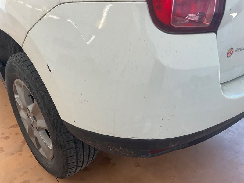Dacia Duster 1.6 LPG Laureate 4x2 2015 – снимка 31