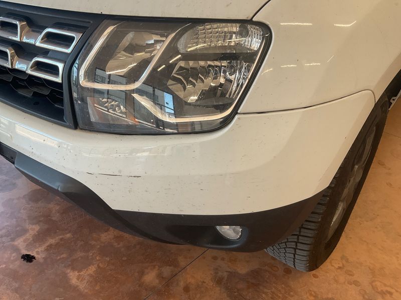 Dacia Duster 1.6 LPG Laureate 4x2 2015 – снимка 33