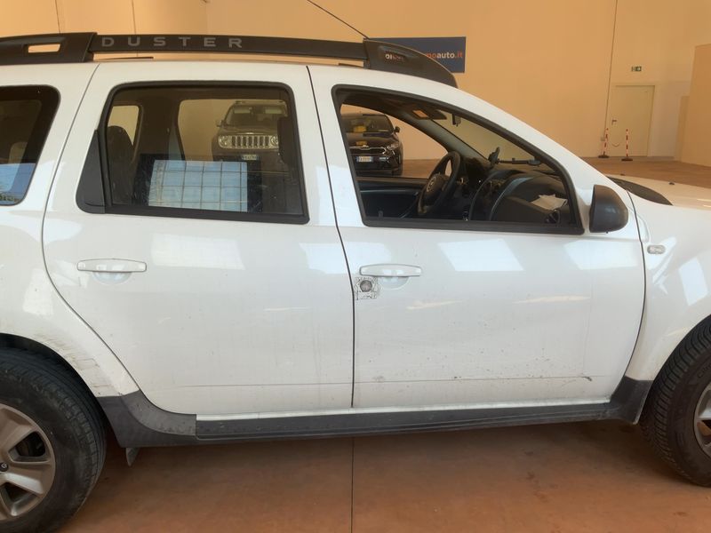 Dacia Duster 1.6 LPG Laureate 4x2 2015 – снимка 10
