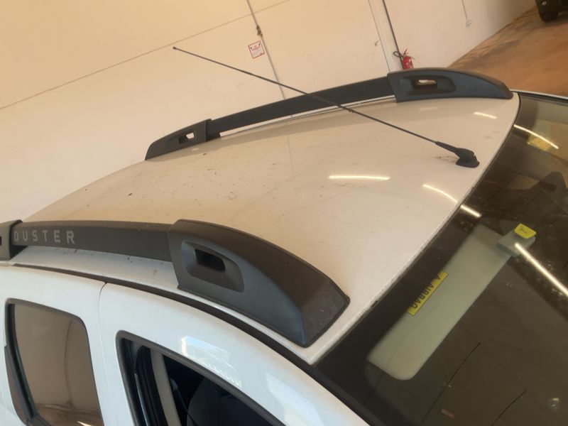 Dacia Duster 1.6 LPG Laureate 4x2 2015 – снимка 13