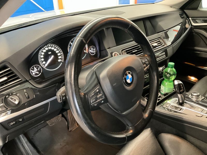 BMW 5er 530d 2012 – снимка 25
