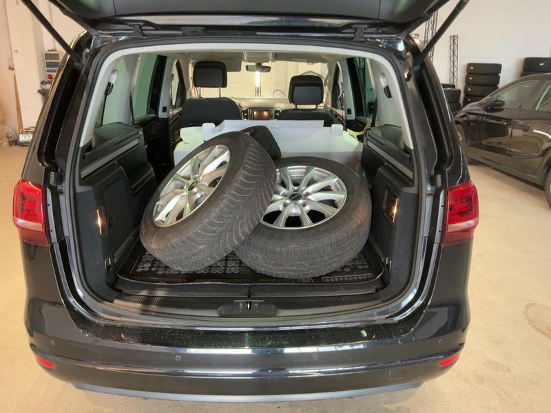 Volkswagen Sharan 2.0 TDI Comfortline BlueMotion Tech 2017 – снимка 10